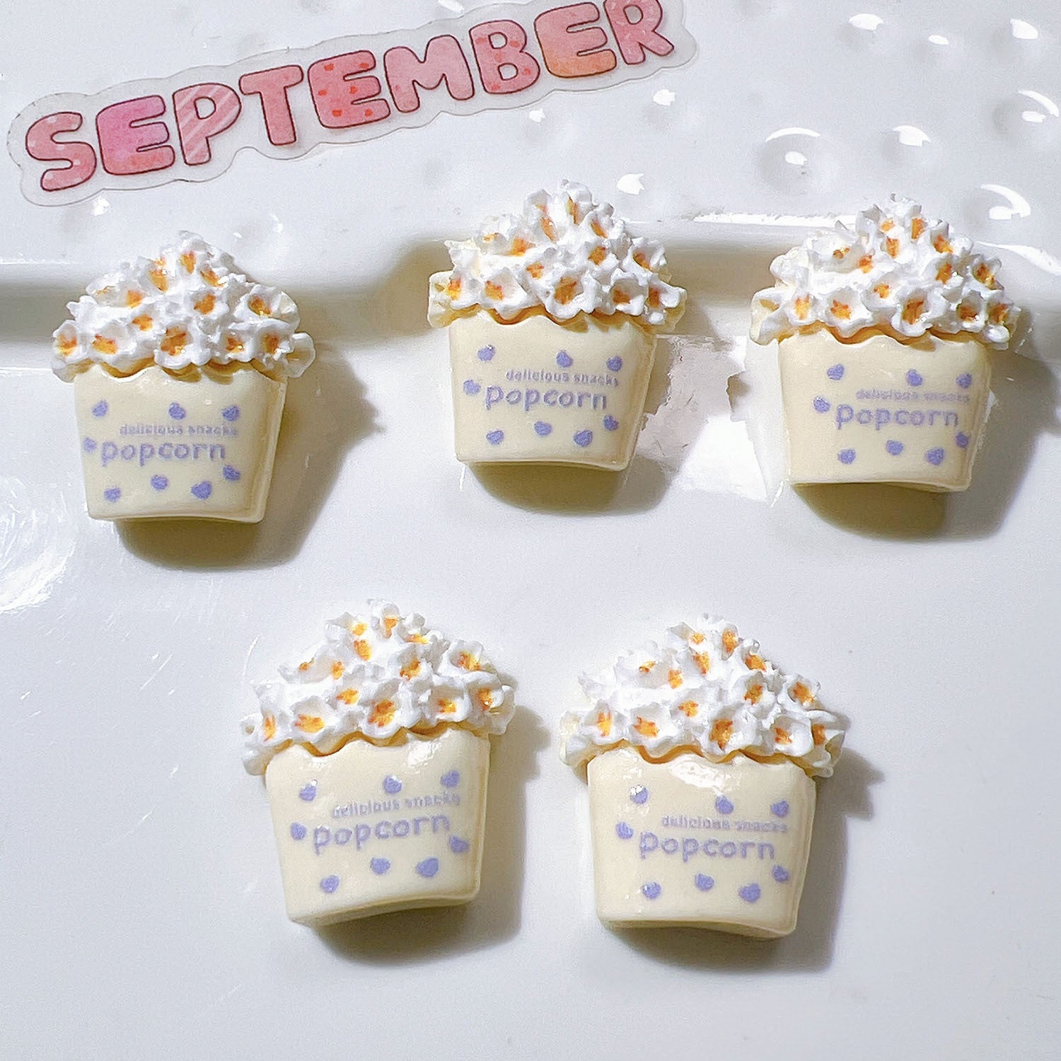 Wholesale 20pcs/pack resin accessories diy handmade material shoe flower cream glue